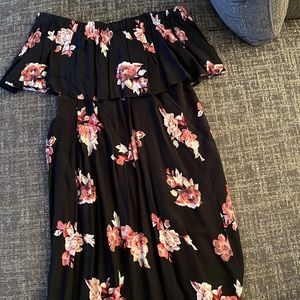 Flower pattern dress size small
